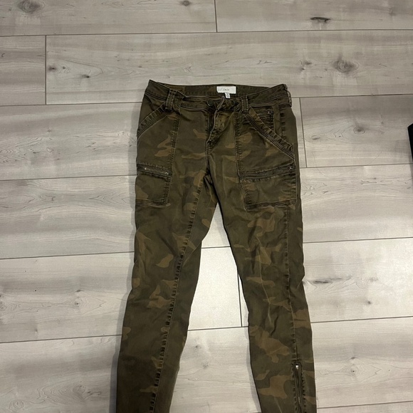 Joie Camo Jeans Size 28 - Picture 2 of 2